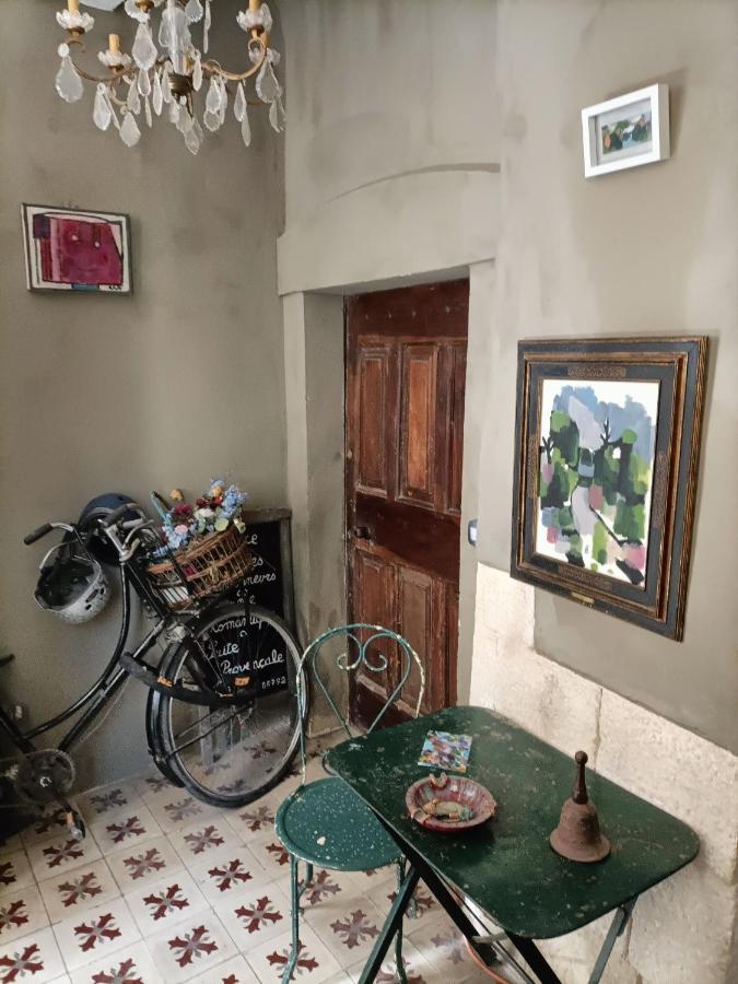 Entre Terre Et Ciel. Lägenhet Saignon Exteriör bild