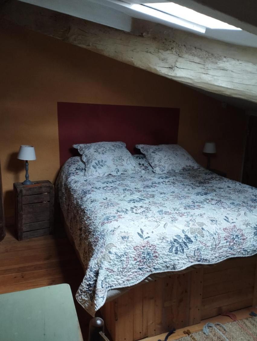 Entre Terre Et Ciel. Lägenhet Saignon Exteriör bild